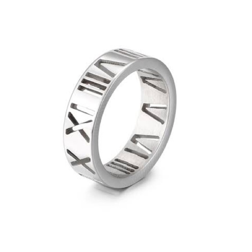 Luxe Roman Numeral Ring